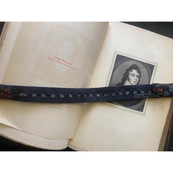 Silk bow tie with Paisley print - Picture 4 of 5